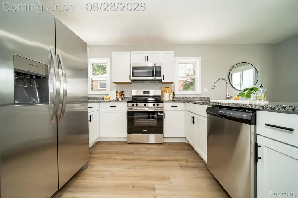 15646 Selwyn Street Southgate City MI 48195