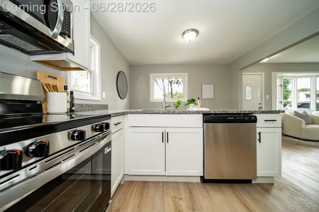 15646 Selwyn Street Southgate City MI 48195