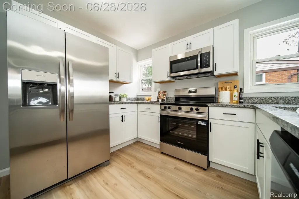 15646 Selwyn Street Southgate City MI 48195