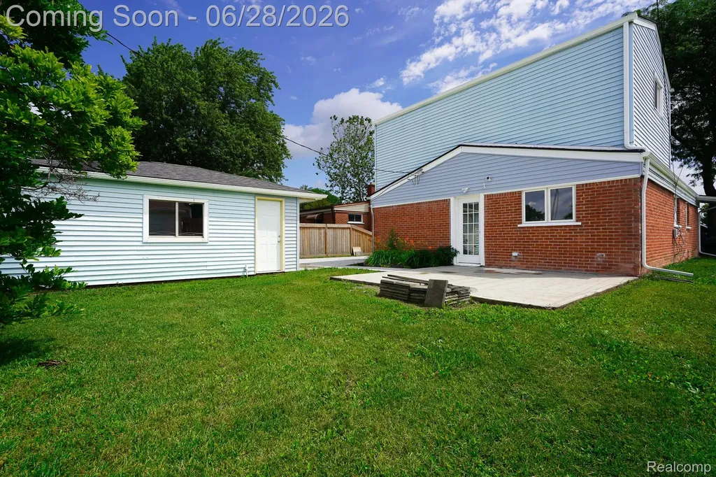15646 Selwyn Street Southgate City MI 48195