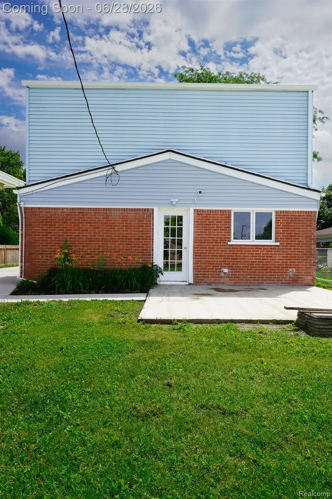 15646 Selwyn Street Southgate City MI 48195