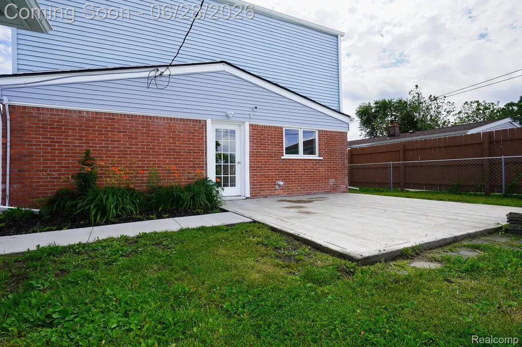 15646 Selwyn Street Southgate City MI 48195