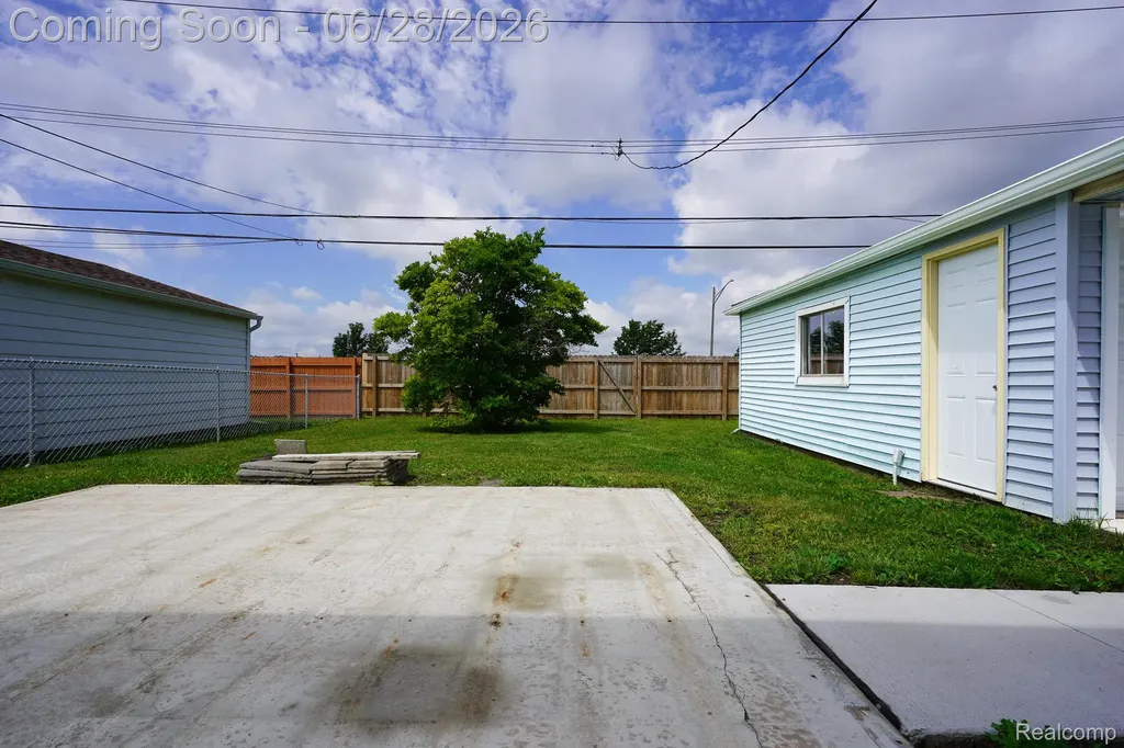 15646 Selwyn Street Southgate City MI 48195