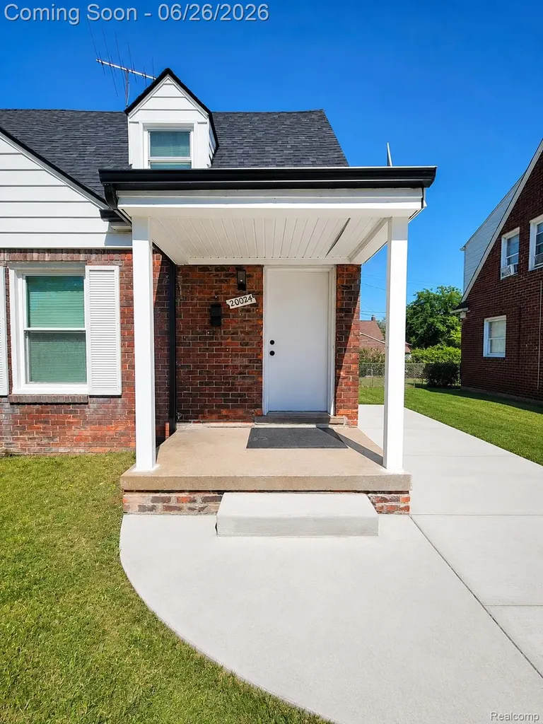 20024 Meyers Road Detroit City MI 48235