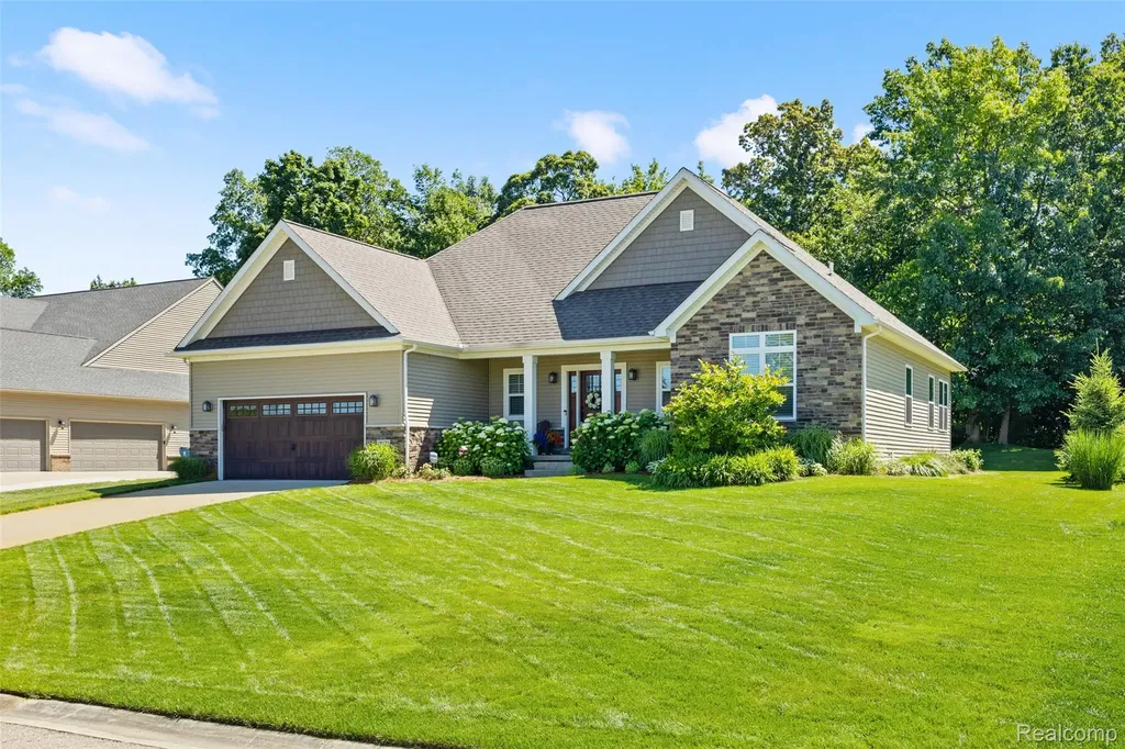 12423 Sugar Maple Drive Fenton Charter Township MI 48430