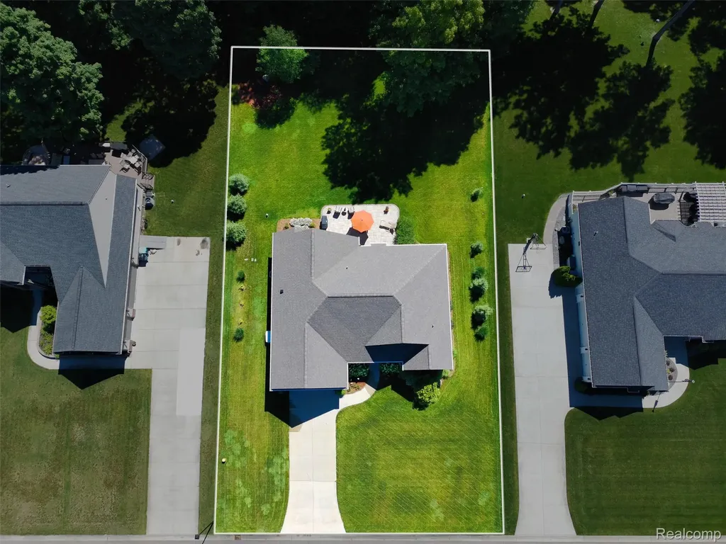 12423 Sugar Maple Drive Fenton Charter Township MI 48430