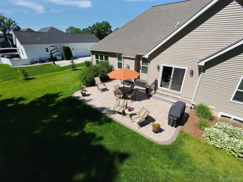 12423 Sugar Maple Drive Fenton Charter Township MI 48430
