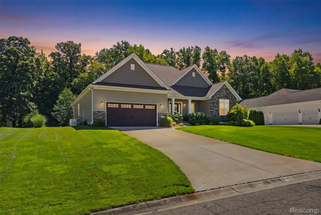 12423 Sugar Maple Drive Fenton Charter Township MI 48430