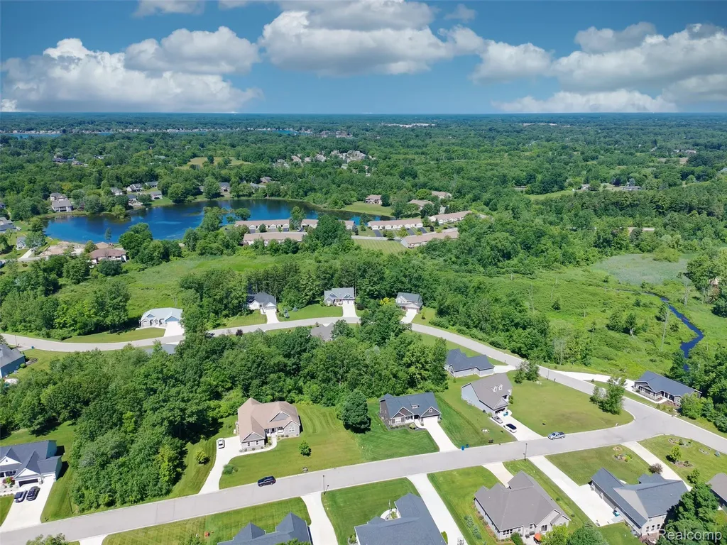 12423 Sugar Maple Drive Fenton Charter Township MI 48430