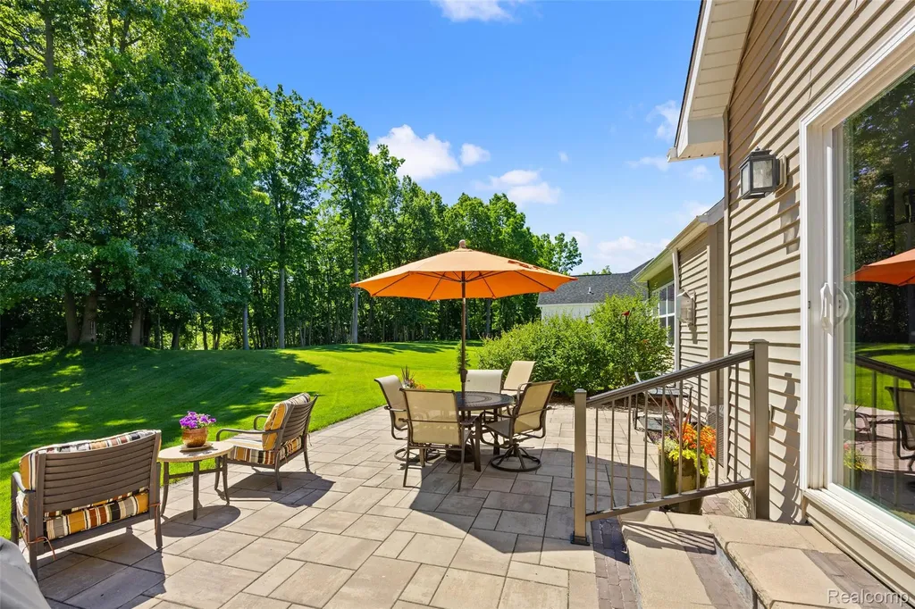 12423 Sugar Maple Drive Fenton Charter Township MI 48430