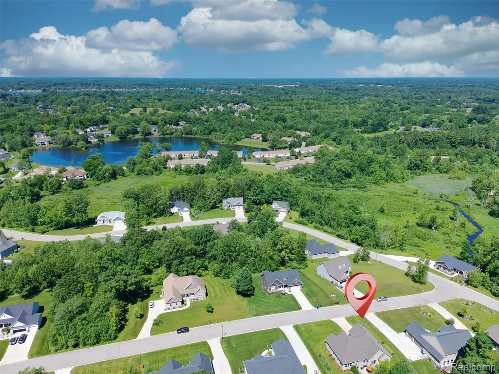 12423 Sugar Maple Drive Fenton Charter Township MI 48430