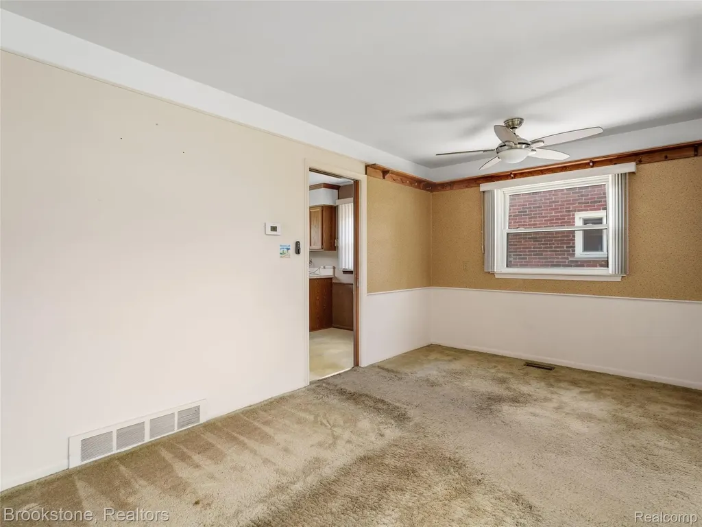 32152 Anita Drive Westland City MI 48185
