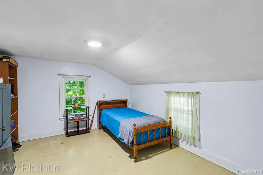 581 S Main Street Vermontville Village MI 49096