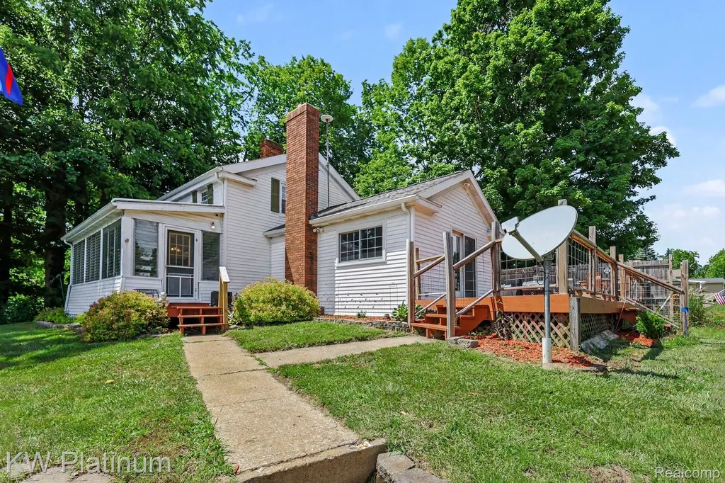 581 S Main Street Vermontville Village MI 49096