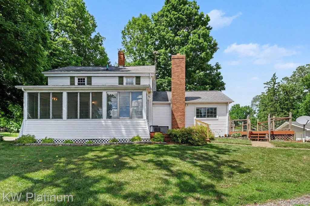 581 S Main Street Vermontville Village MI 49096