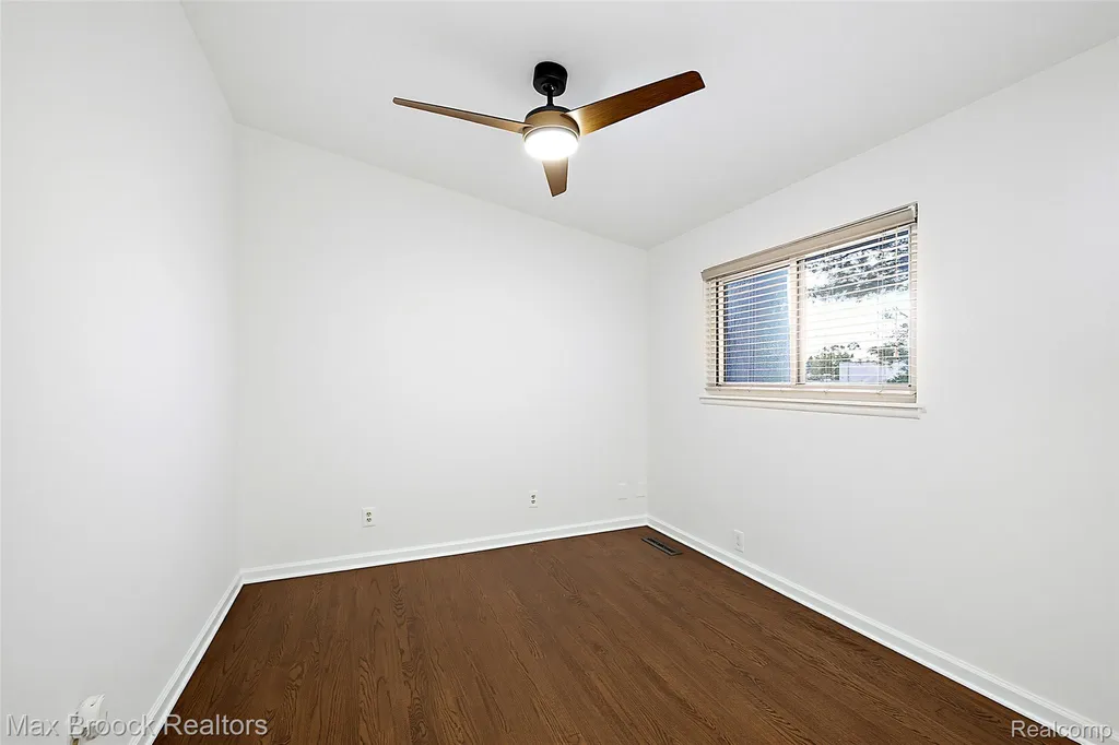 1411 W Farnum Avenue Royal Oak City MI 48067