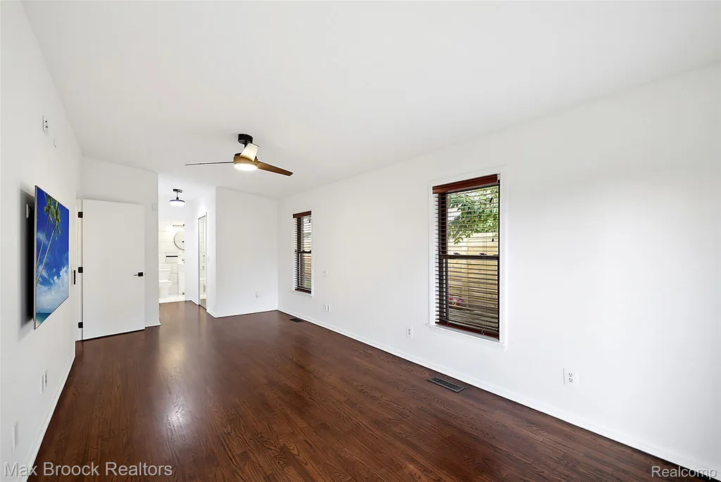 1411 W Farnum Avenue Royal Oak City MI 48067