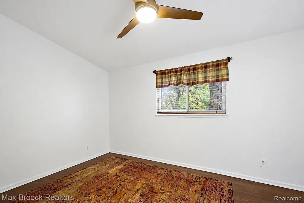 1411 W Farnum Avenue Royal Oak City MI 48067