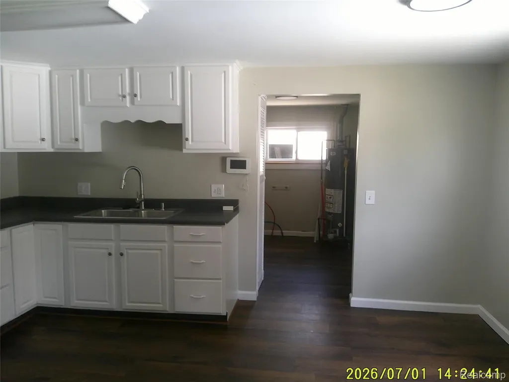 3490 Beveridge Road Flint Charter Township MI 48532