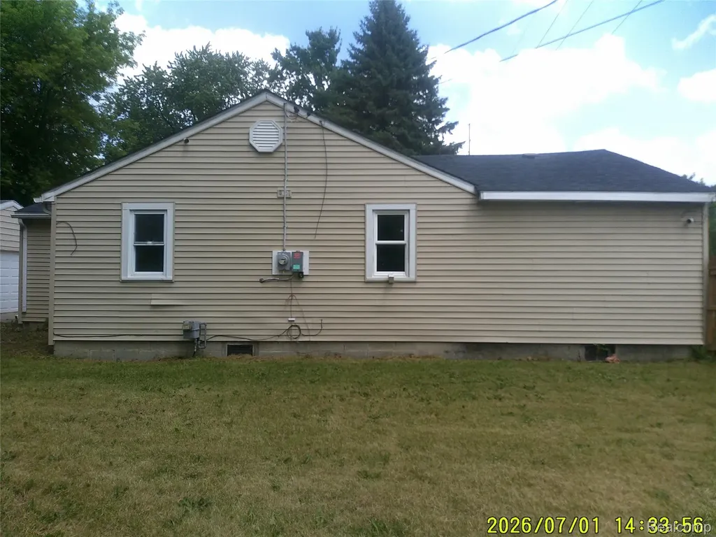 3490 Beveridge Road Flint Charter Township MI 48532