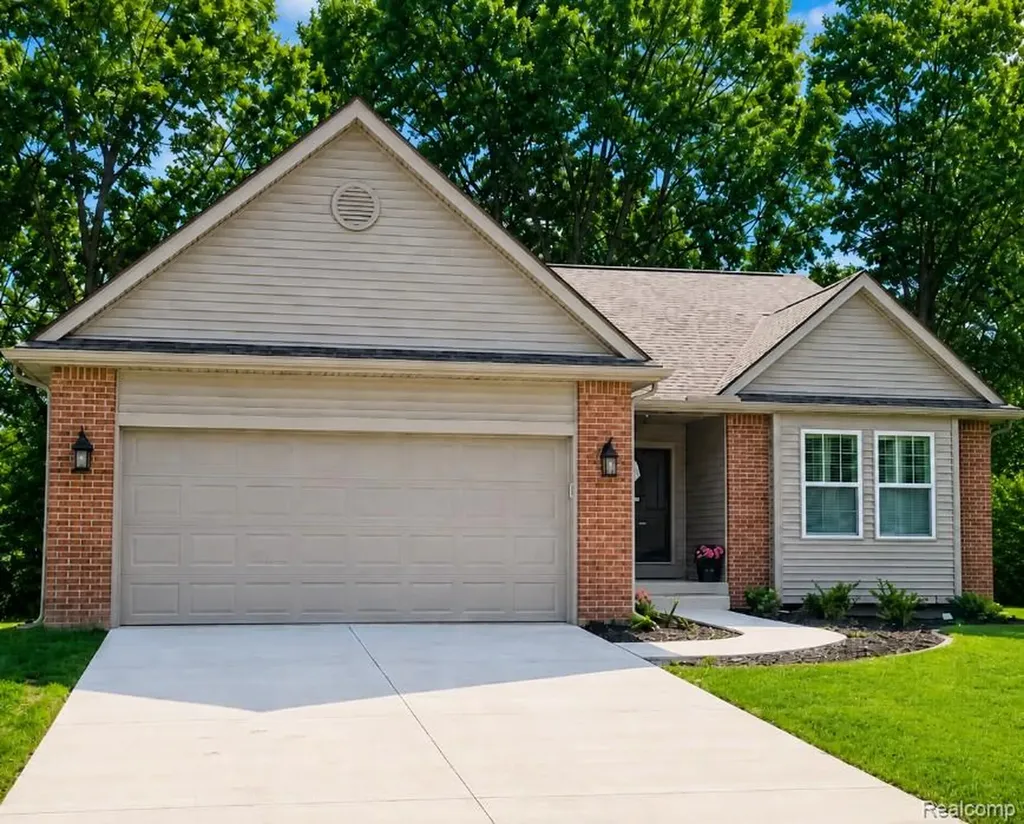 11469 Hidden Oaks Drive Vienna Charter Township MI 48420