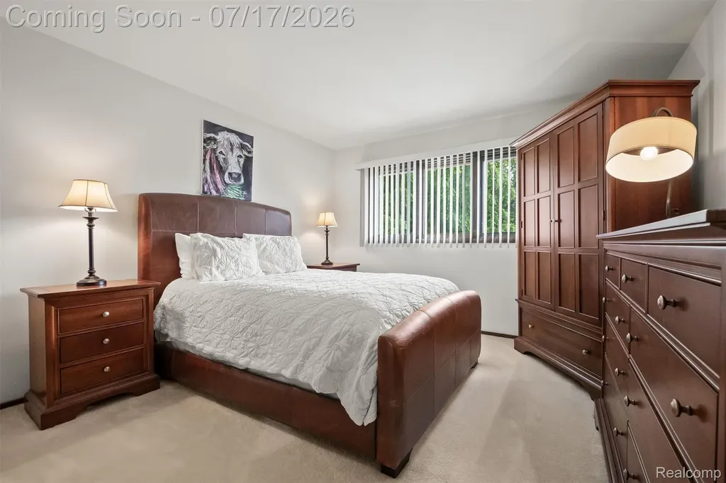 5863 Seville Circle Orchard Lake Village City MI 48324