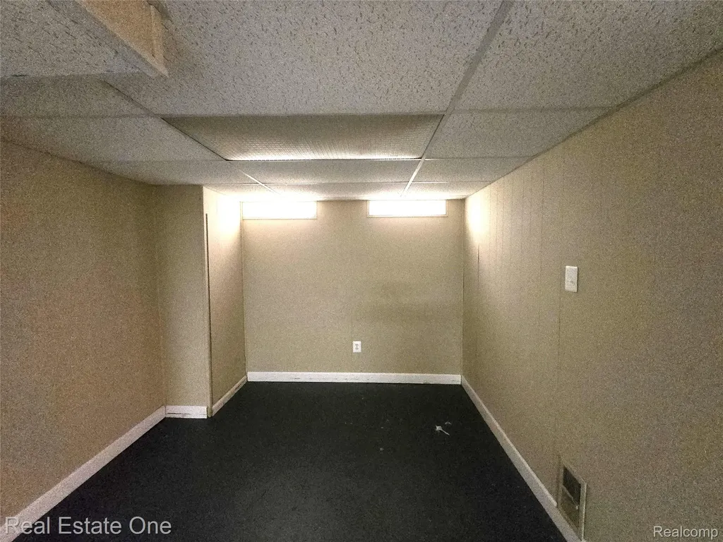 2601 Woodside Street Dearborn City MI 48124