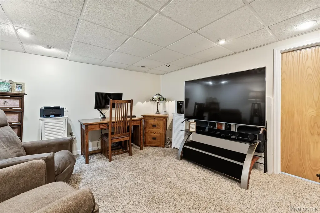 22923 Gary Lane St. Clair Shores City MI 48080