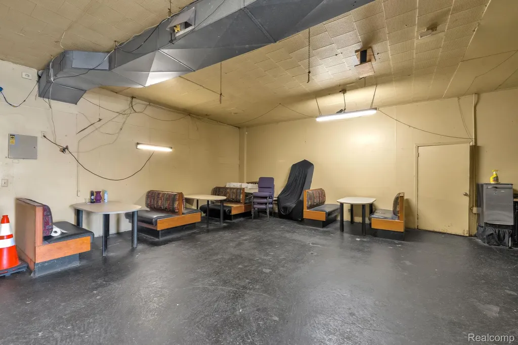 13200 Fenkell Street Detroit City MI 48227