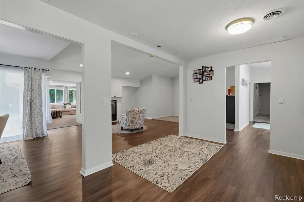 30715 N Greenbriar Road Franklin Village MI 48025