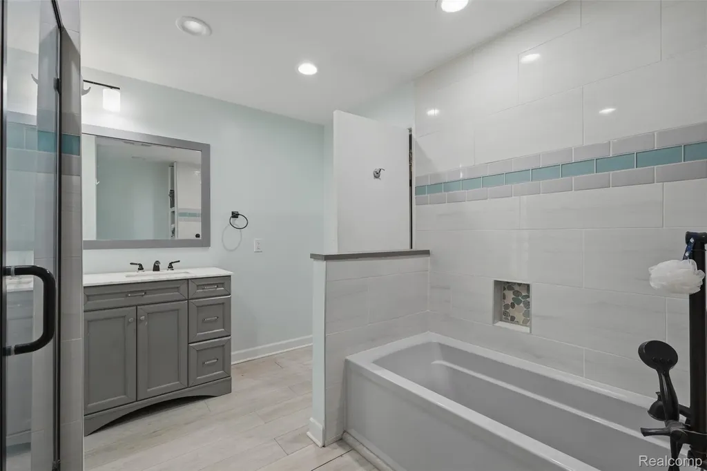 30715 N Greenbriar Road Franklin Village MI 48025