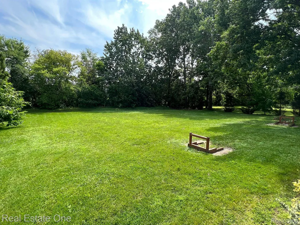 50590 Card Road Macomb Township MI 48044