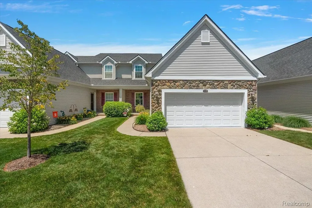 3349 Grove Lane Auburn Hills City MI 48326