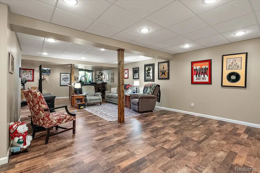 3349 Grove Lane Auburn Hills City MI 48326