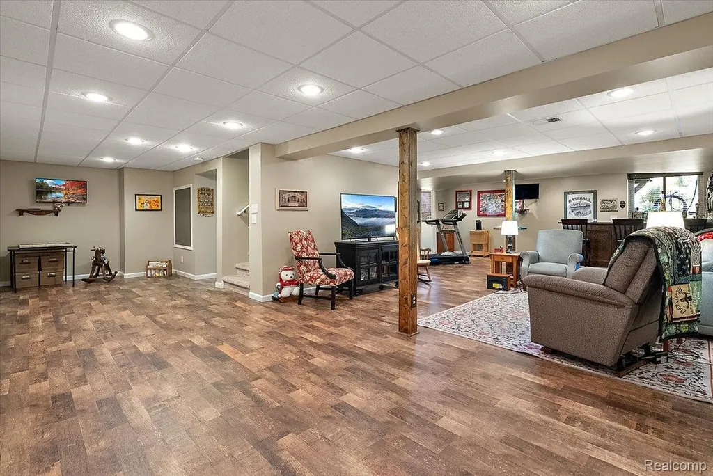 3349 Grove Lane Auburn Hills City MI 48326