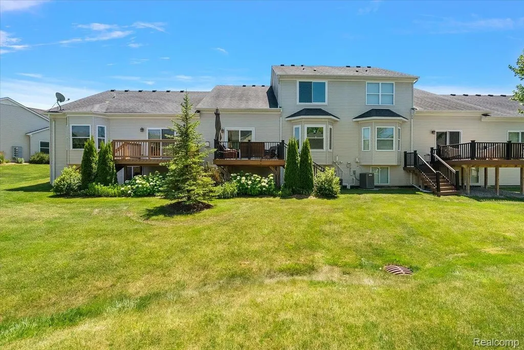 3349 Grove Lane Auburn Hills City MI 48326