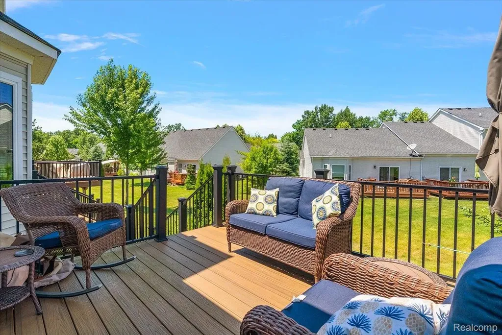 3349 Grove Lane Auburn Hills City MI 48326