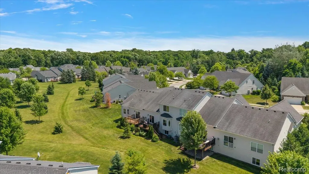 3349 Grove Lane Auburn Hills City MI 48326