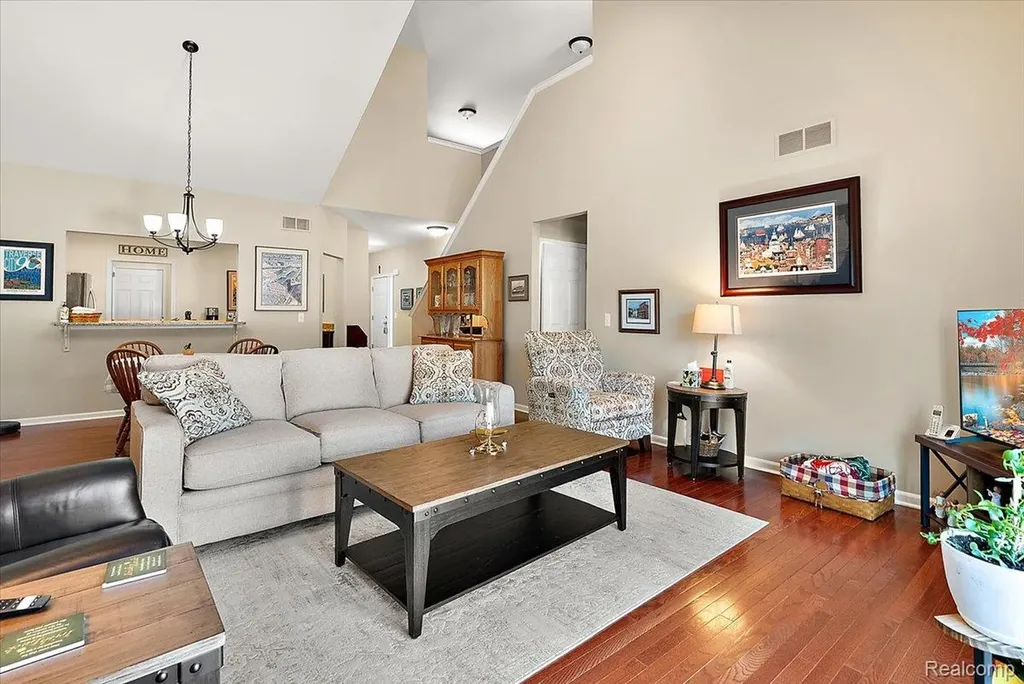 3349 Grove Lane Auburn Hills City MI 48326