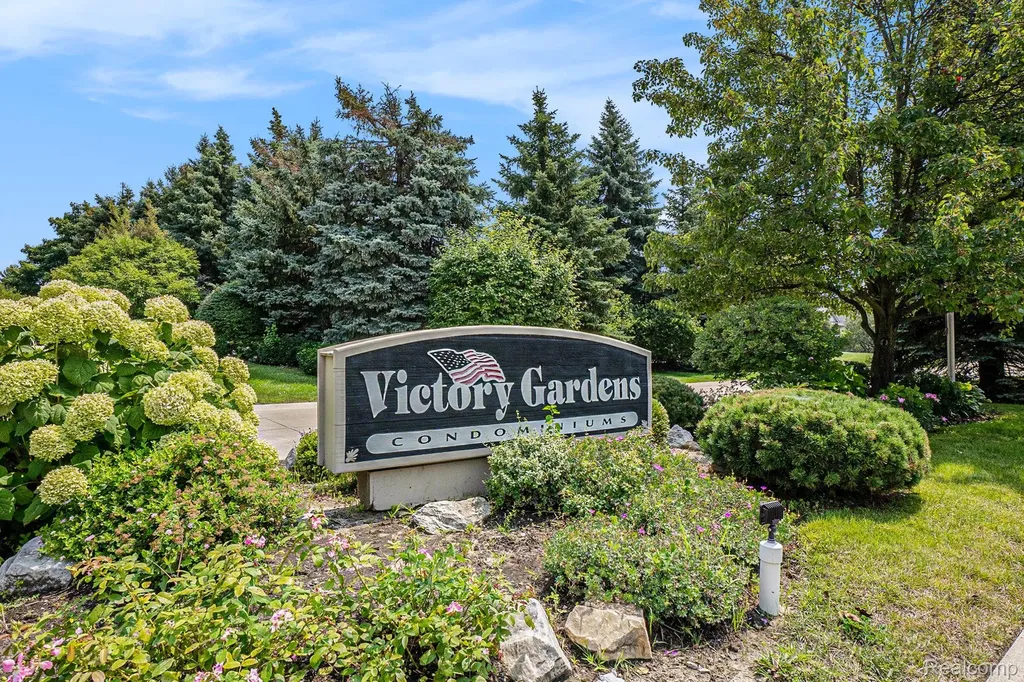 5477 Victory Circle Sterling Heights City MI 48310