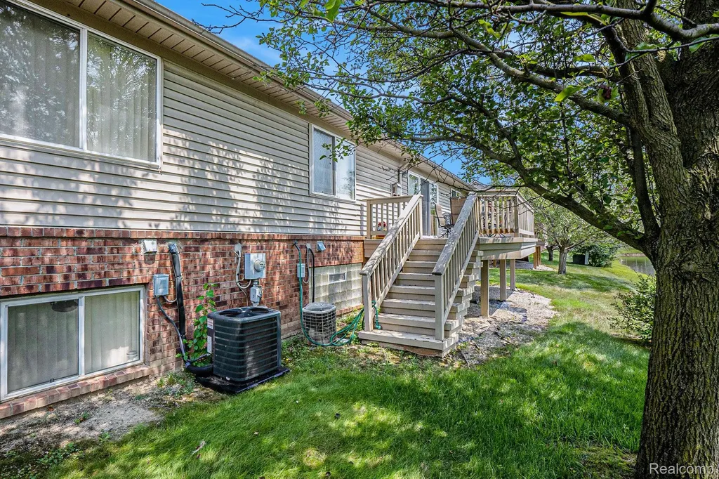 5477 Victory Circle Sterling Heights City MI 48310