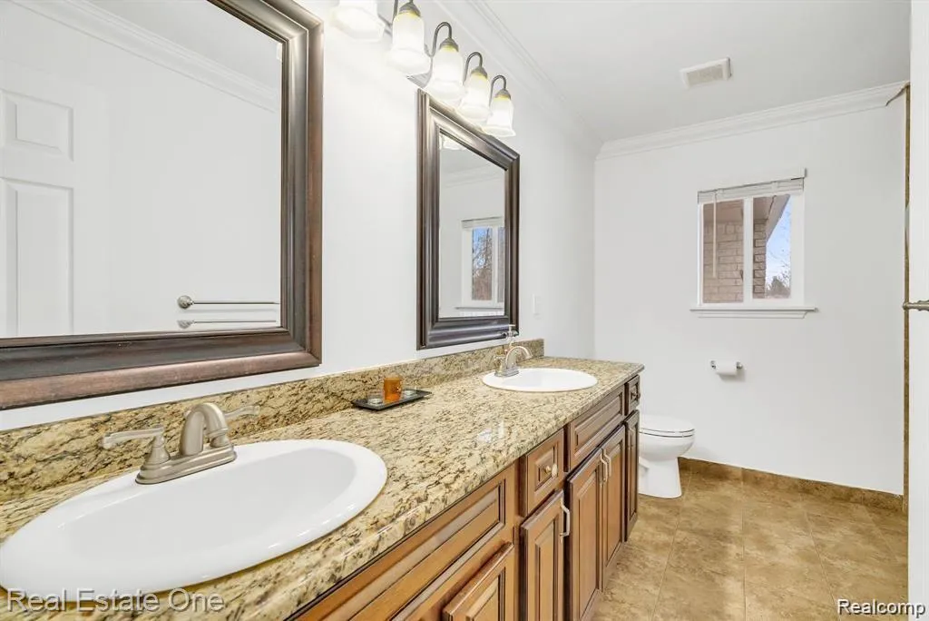 50500 Card Road Macomb Township MI 48044