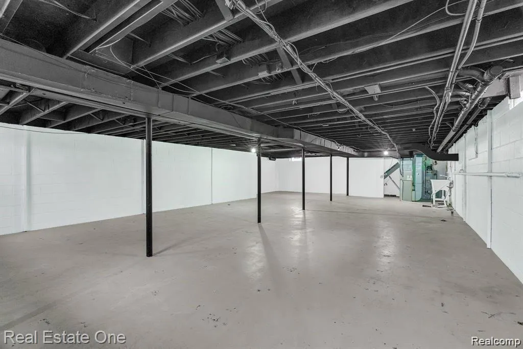 50500 Card Road Macomb Township MI 48044
