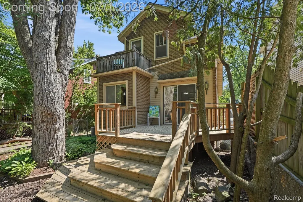 715 Laprairie Street Ferndale City MI 48220