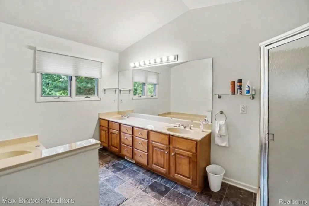 6510 Scenic Pines Court Independence Charter Township MI 48346