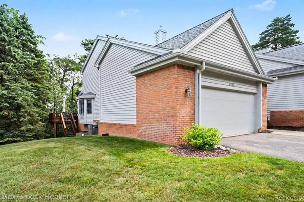 6510 Scenic Pines Court Independence Charter Township MI 48346