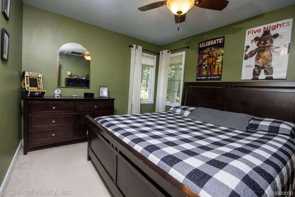 3239 Turnberry Port Huron Charter Township MI 48060