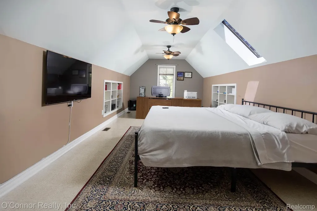 3239 Turnberry Port Huron Charter Township MI 48060