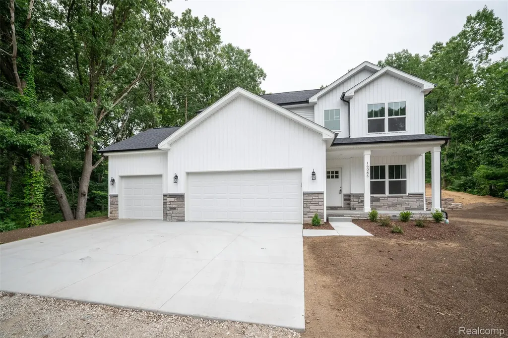 16085 Catalpa Ridge Drive Holly Township MI 48442