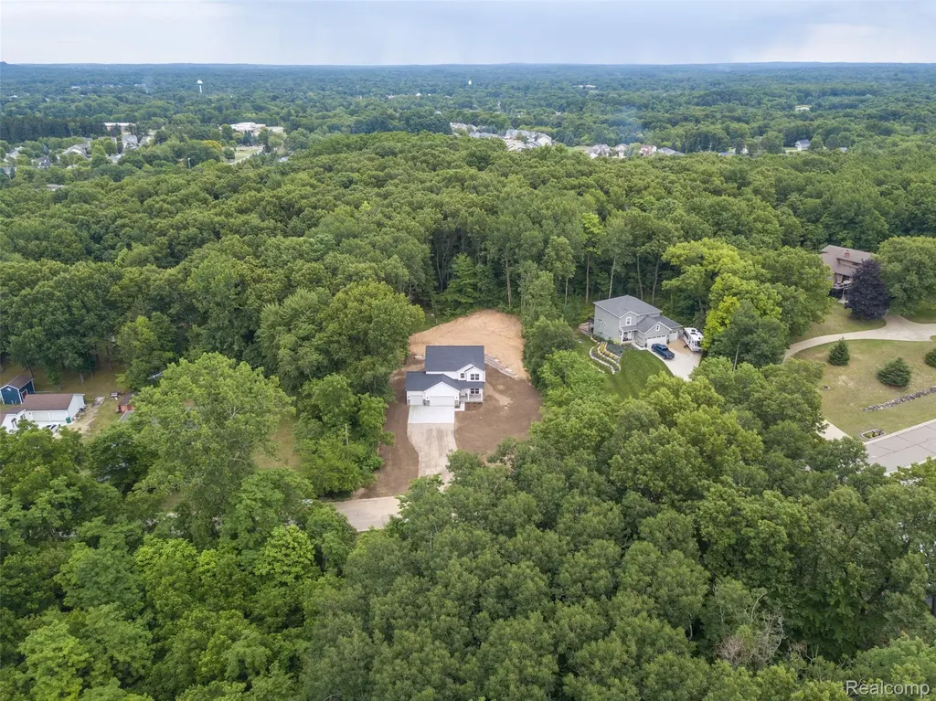 16085 Catalpa Ridge Drive Holly Township MI 48442